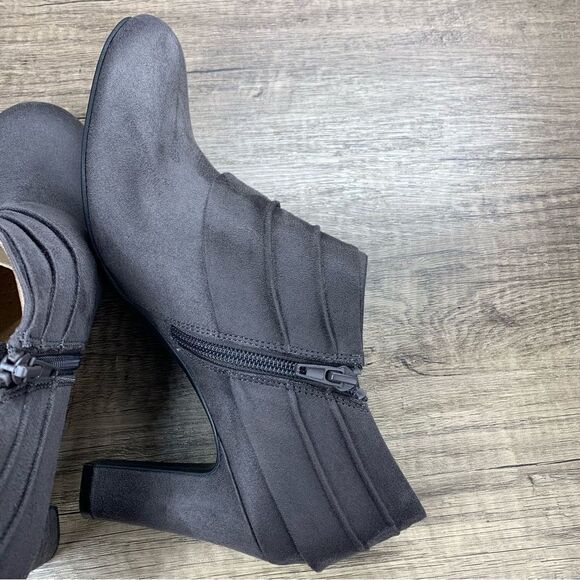 Life Stride~Women's~”Corie”  Gray Heel Bootie~Size 10W - Picture 7 of 10